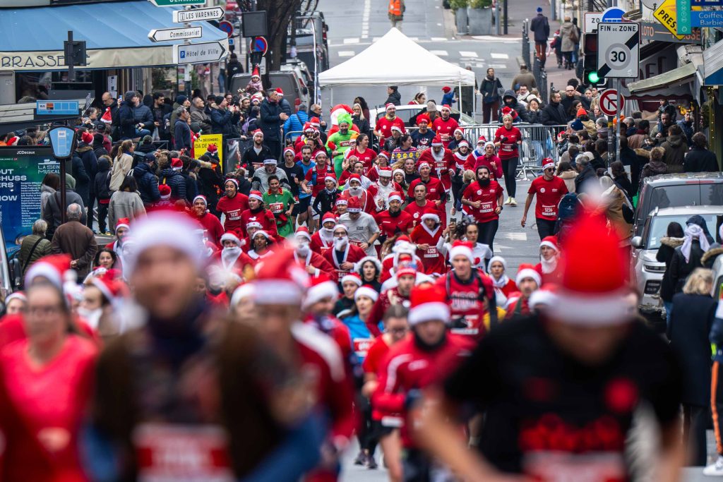 Corrida Des Peres Noel Dissy Les Moulineaux 2025 NicolasAverty CorridaNoel2025 1138